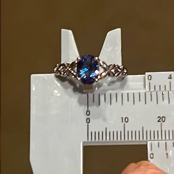Dainty cz sapphire ring, Sz 7 - Picture 8 of 9